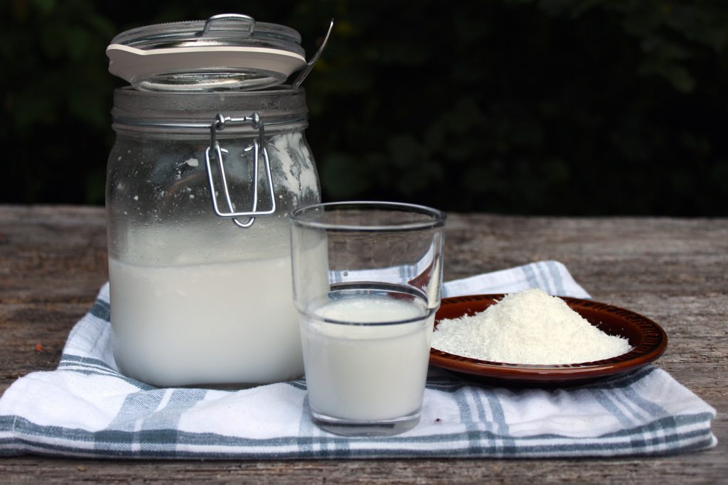recept za domače kokosovo mleko kako narediti